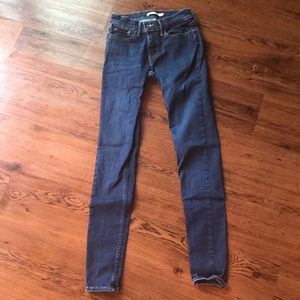 Dark Wash Skinny Levi Jeans